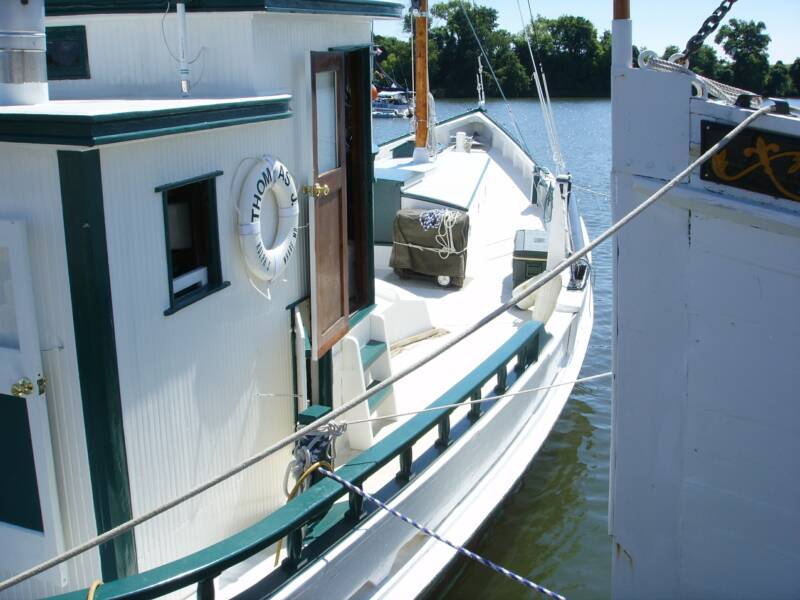 Oyster Buyboat Thomas J.jpg