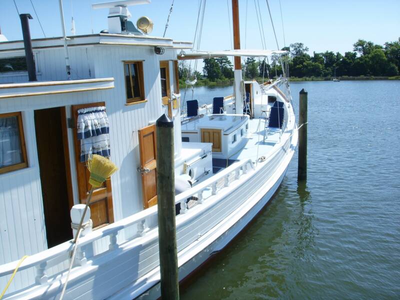 Oyster Buyboat East Hampton.jpg